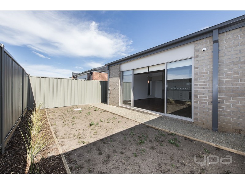 28 Stem Street, Kurunjang VIC 3337