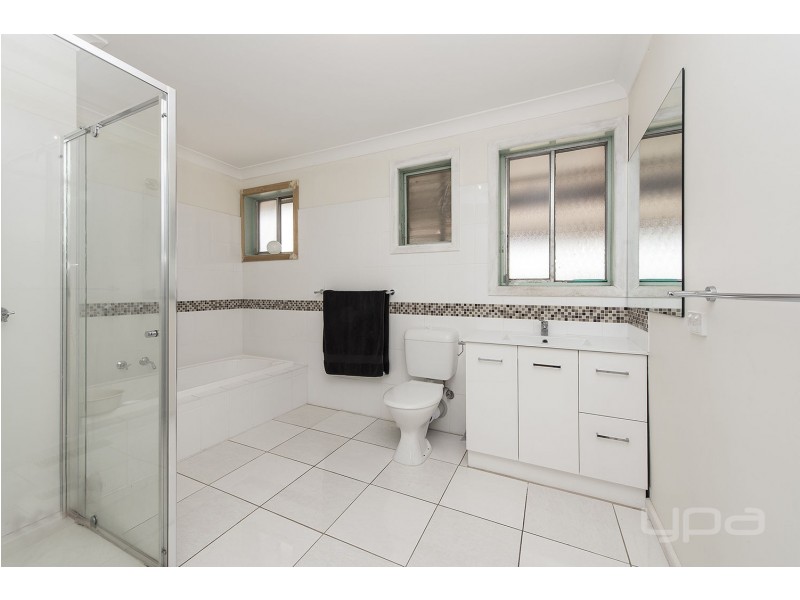 1 Fraser Street, Melton South VIC 3338