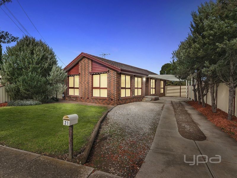 21 Second Avenue, Melton South VIC 3338