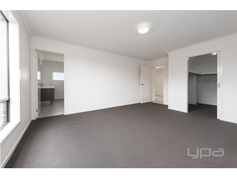 62 Turf Club Boulevard, Melton South VIC 3338