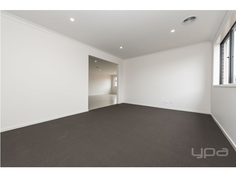 62 Turf Club Boulevard, Melton South VIC 3338