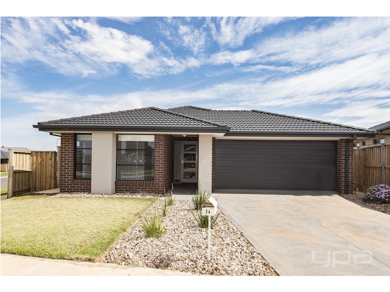 24 McLachlan Street, Bacchus Marsh VIC 3340