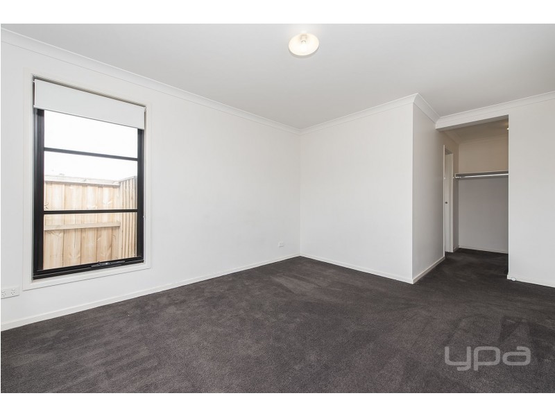 24 McLachlan Street, Bacchus Marsh VIC 3340