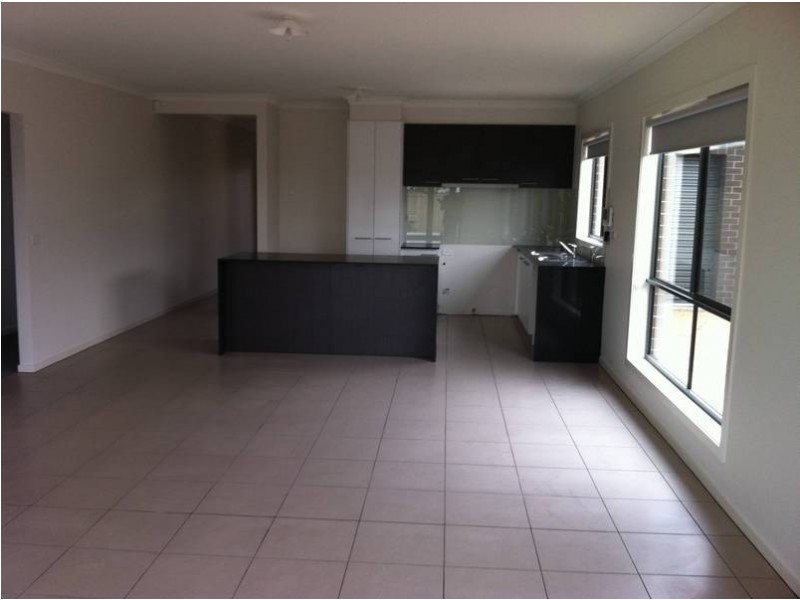 6 Carissa Road, Brookfield VIC 3338