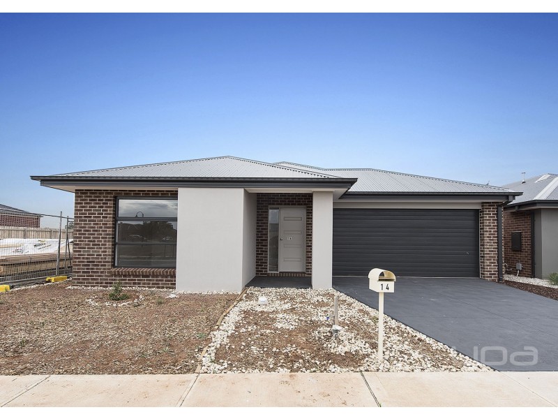 14 Melanda Road, Melton South VIC 3338