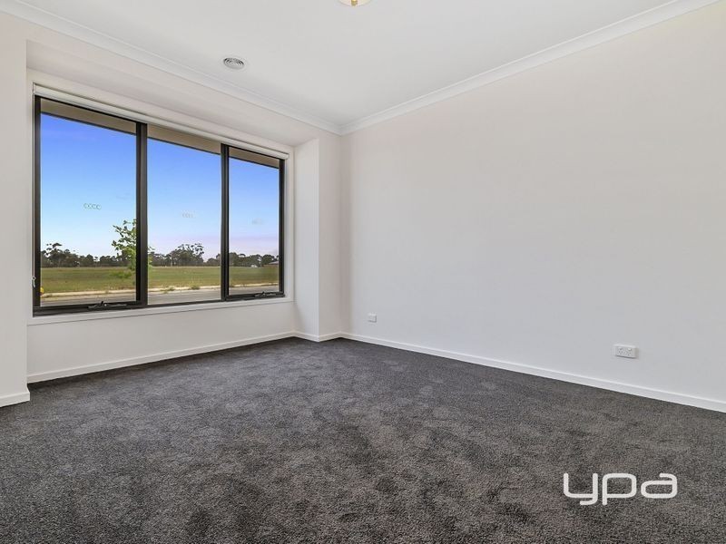 32 Cosgrove Drive, Maddingley VIC 3340