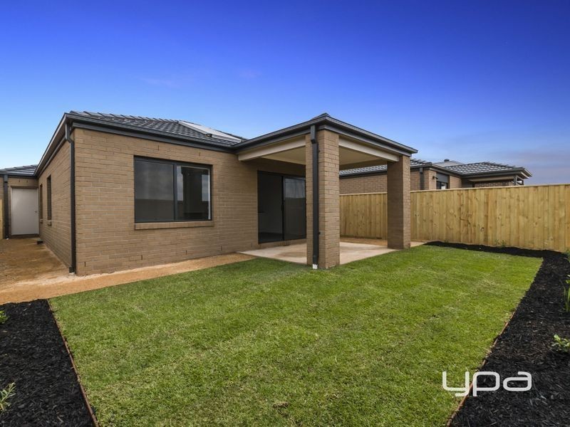 32 Cosgrove Drive, Maddingley VIC 3340
