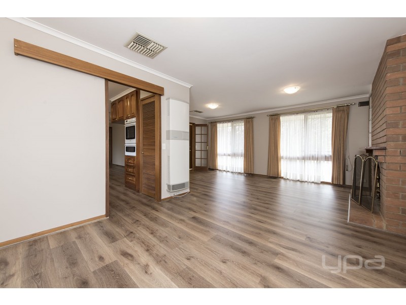 56 Campaspe Crescent, Brookfield VIC 3338