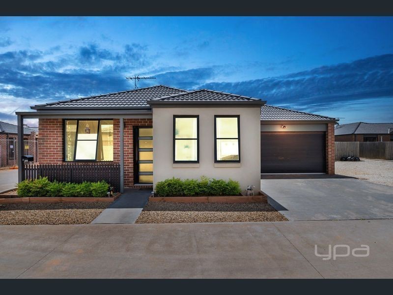 2 Cider Circuit, Darley VIC 3340