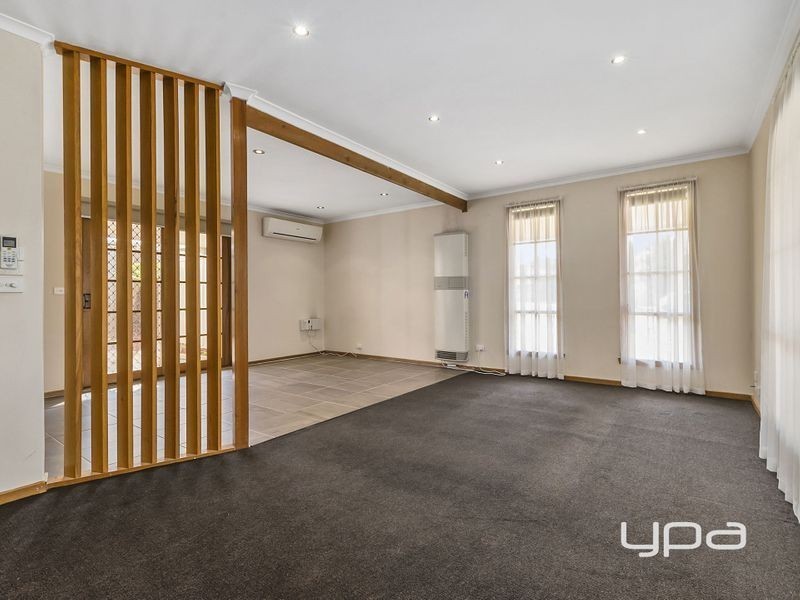 40 Pennyroyal Crescent, Kurunjang VIC 3337