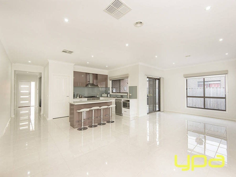 4 Carissa Road, Brookfield VIC 3338