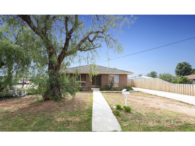 32 Dundas Street, Darley VIC 3340