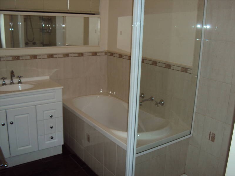 30 Lachlan Road, Melton South VIC 3338