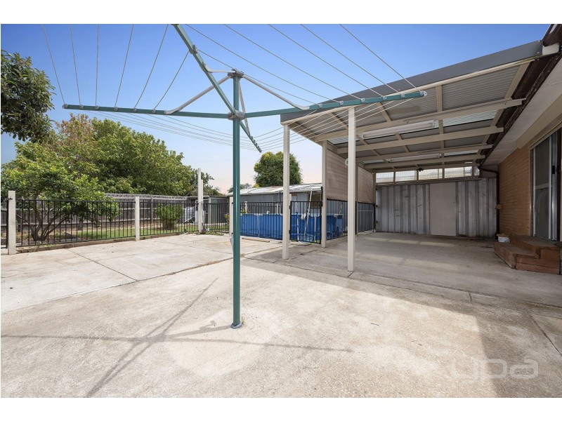 4 Judy Court, Melton VIC 3337