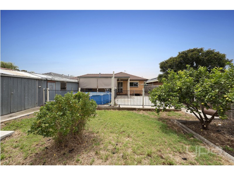 4 Judy Court, Melton VIC 3337