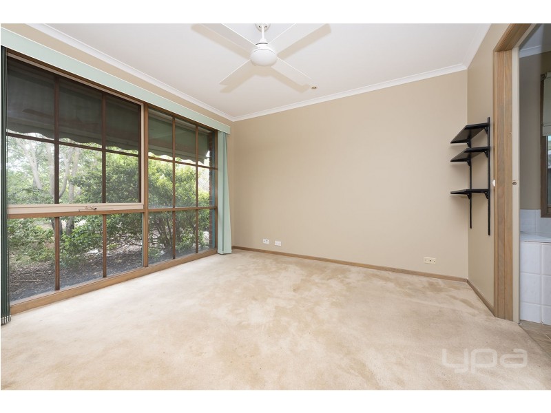 16 Narebar Court, Kurunjang VIC 3337