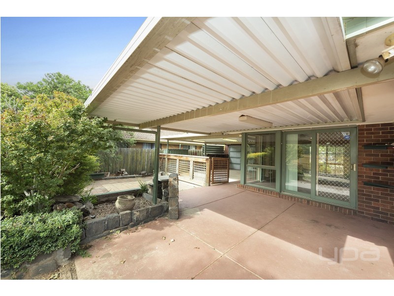 16 Narebar Court, Kurunjang VIC 3337