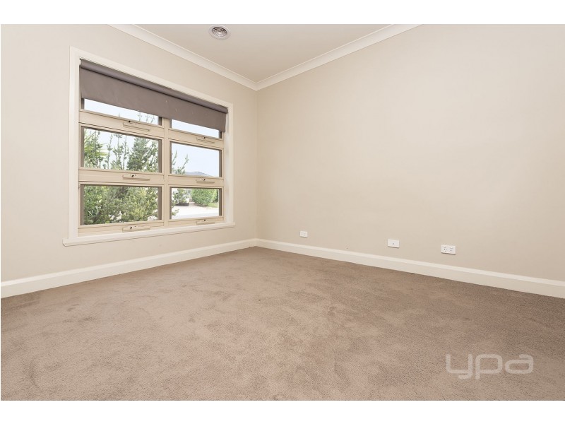 50 Gallery Avenue, Melton West VIC 3337