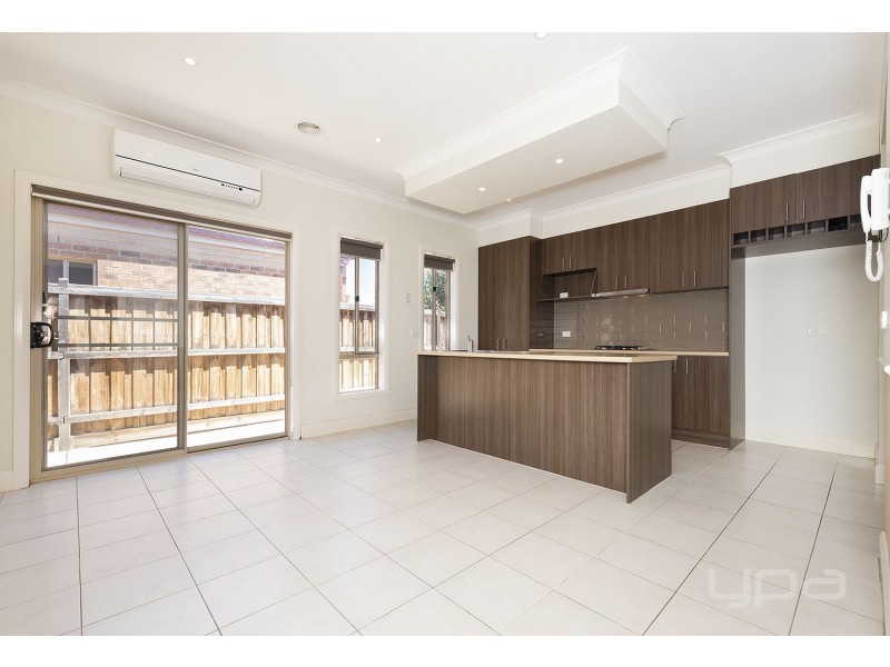 6 Blossom Avenue, Melton West VIC 3337