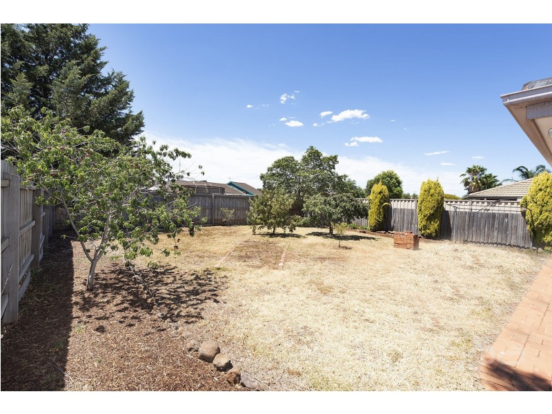 85 Kurunjang Drive, Kurunjang VIC 3337