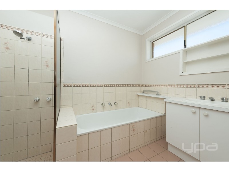 85 Kurunjang Drive, Kurunjang VIC 3337