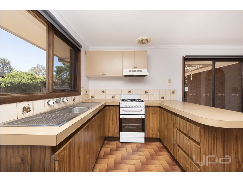 2 Wills Road, Melton South VIC 3338