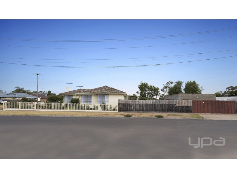 3 Robin Street, Melton VIC 3337