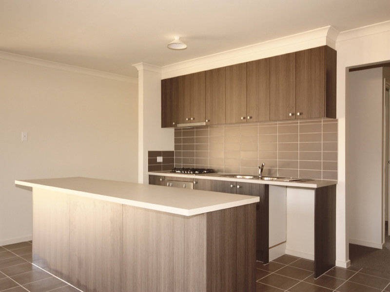 15 Pinrush Road, Brookfield VIC 3338