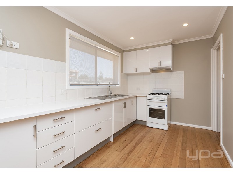 32 Neerim Street, Melton South VIC 3338