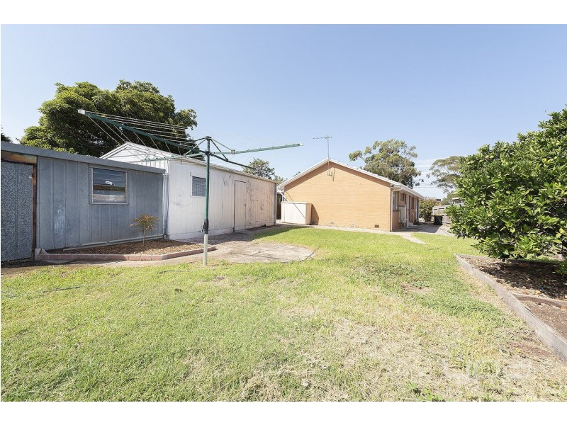 32 Neerim Street, Melton South VIC 3338
