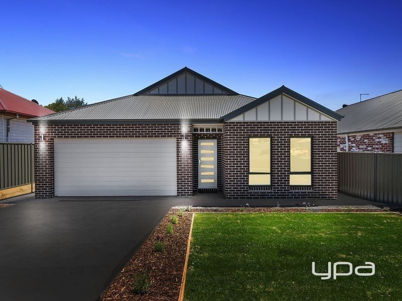 8B Steiglitz Street, Ballan VIC 3342