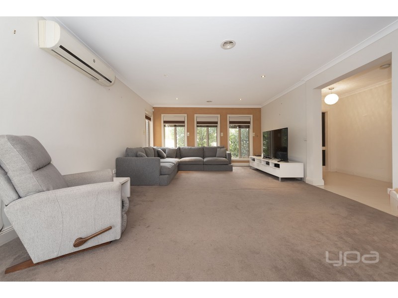 1 Claire Court, Kurunjang VIC 3337