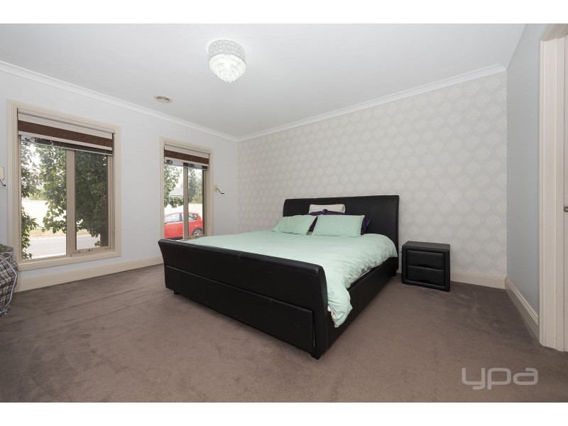 1 Claire Court, Kurunjang VIC 3337