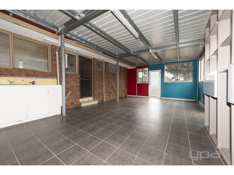 2 Lumea Place, Melton West VIC 3337
