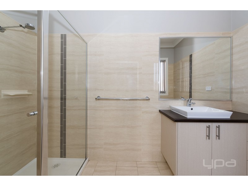 3/68 McBurnie Drive, Kurunjang VIC 3337