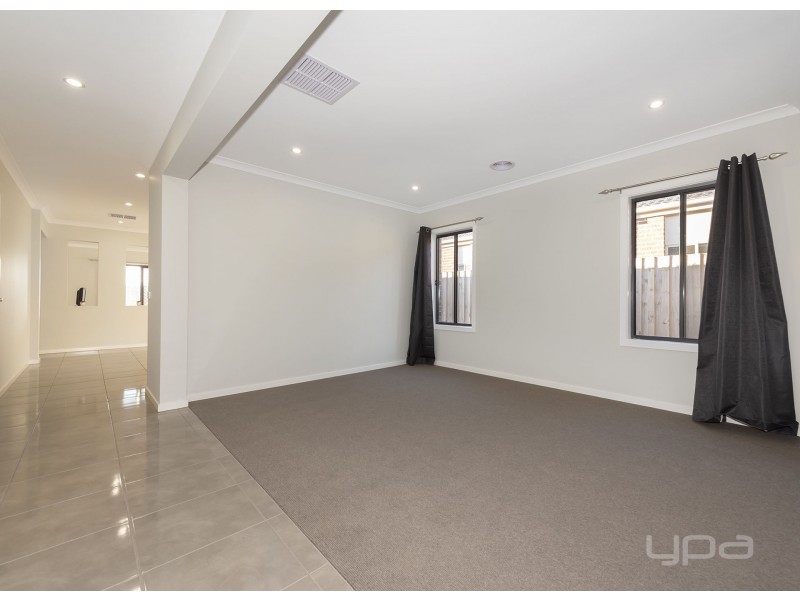 64  Cotton Field Way, Brookfield VIC 3338