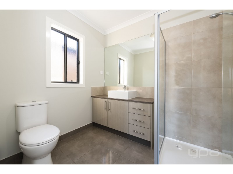 64  Cotton Field Way, Brookfield VIC 3338