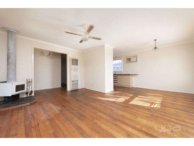 68 Hume Avenue, Melton South VIC 3338