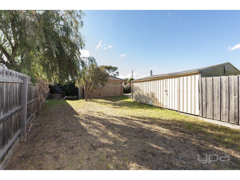 68 Hume Avenue, Melton South VIC 3338