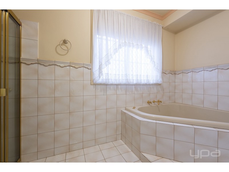 141 Exford Road, Melton South VIC 3338