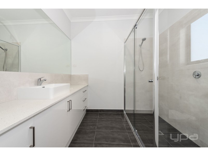 21 Mavi Avenue, Melton VIC 3337