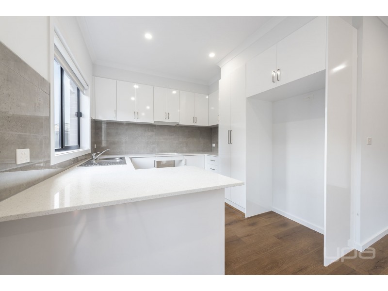 29 Mavi Avenue, Melton VIC 3337