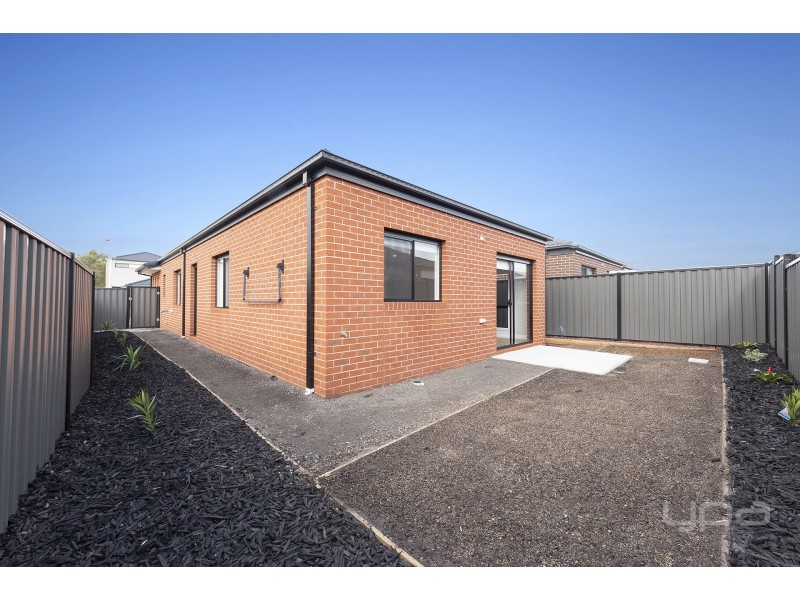 29 Mavi Avenue, Melton VIC 3337