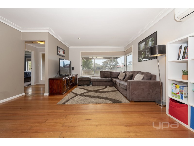 3 Luby Court, Melton VIC 3337