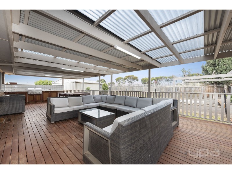 3 Luby Court, Melton VIC 3337