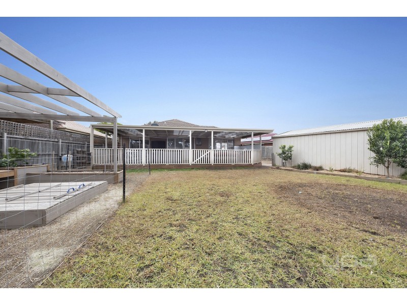 3 Luby Court, Melton VIC 3337