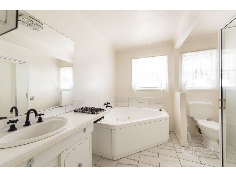 26 Jonathan Drive, Darley VIC 3340