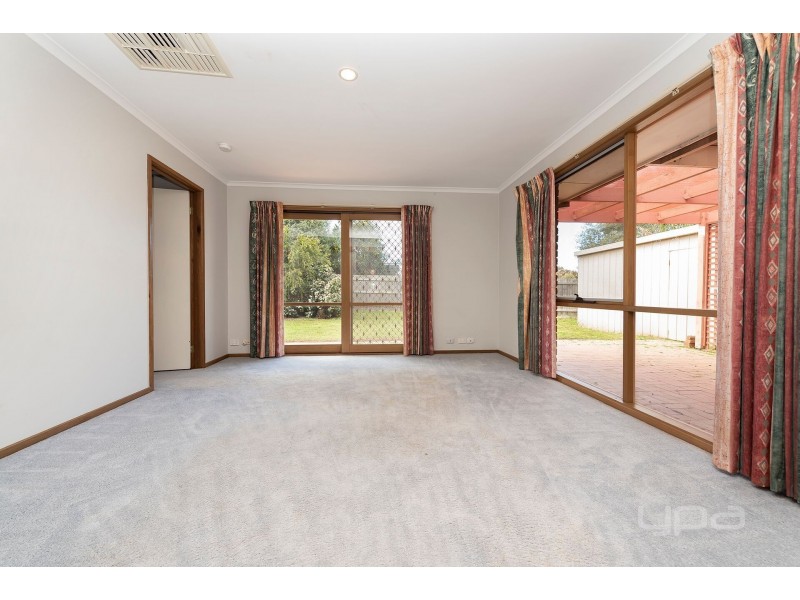 2 Silber Court, Melton West VIC 3337