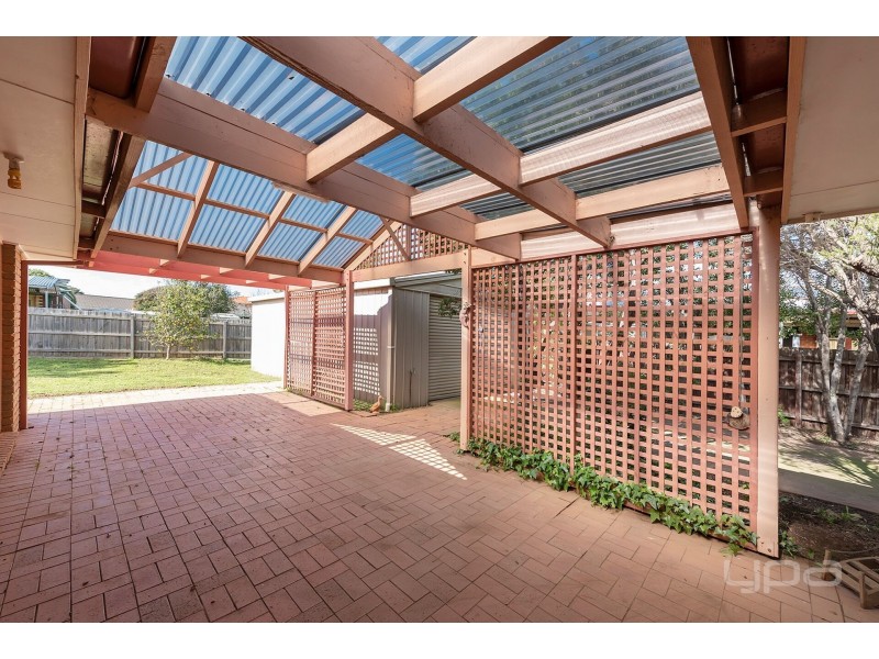 2 Silber Court, Melton West VIC 3337