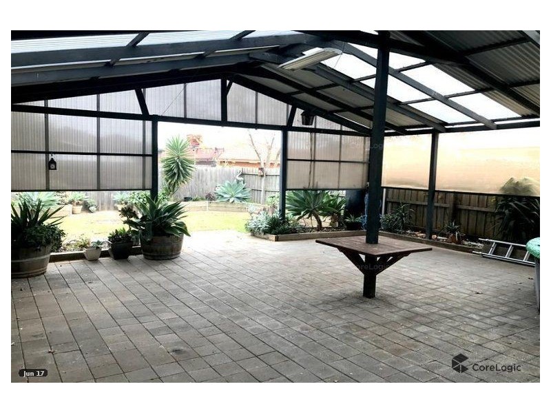 4 Sylvia Close, Hillside VIC 3037